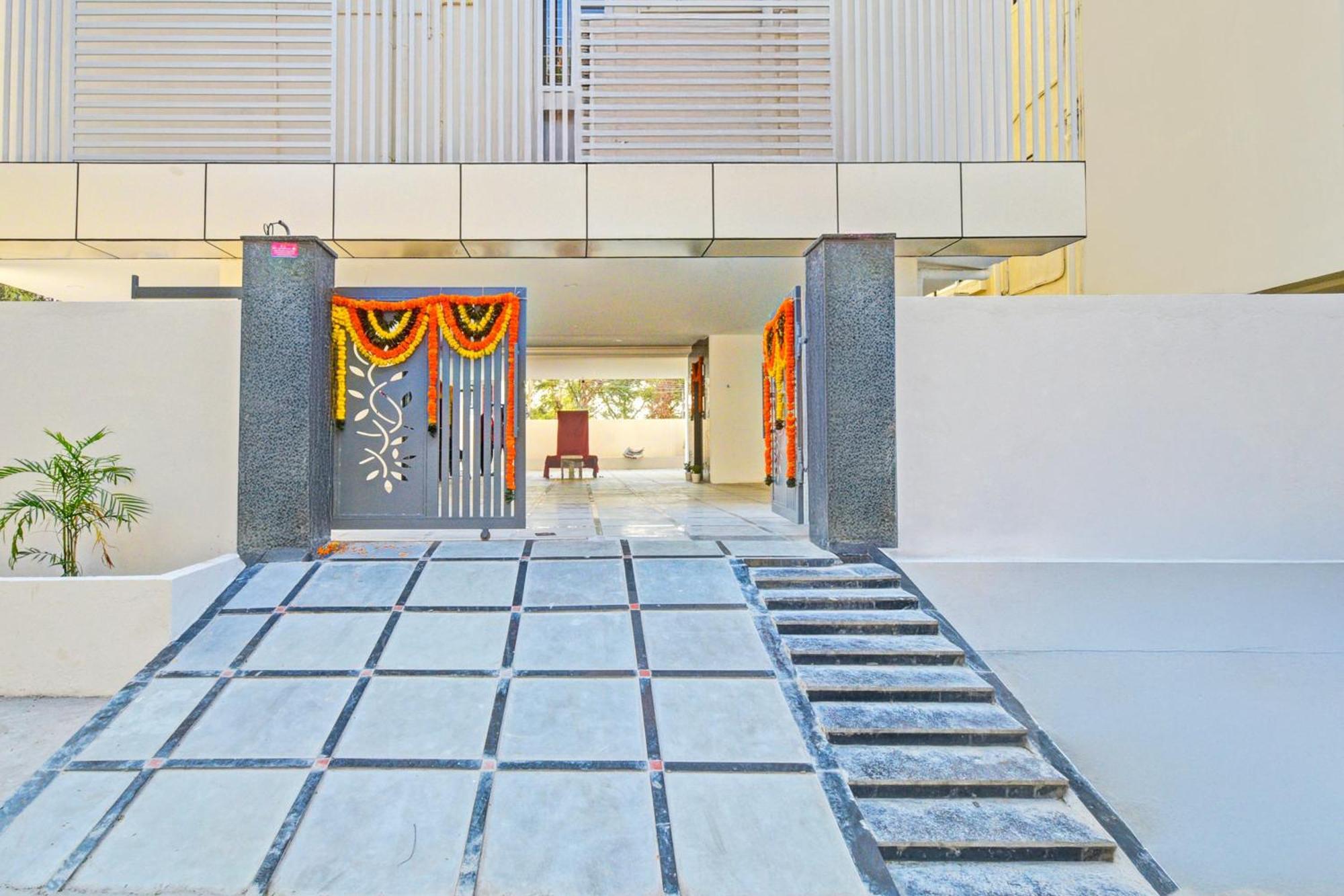 Super Townhouse Oak Suchitra Kompally Road Formerly Sun Moon Hotels Trimulgherry Extérieur photo