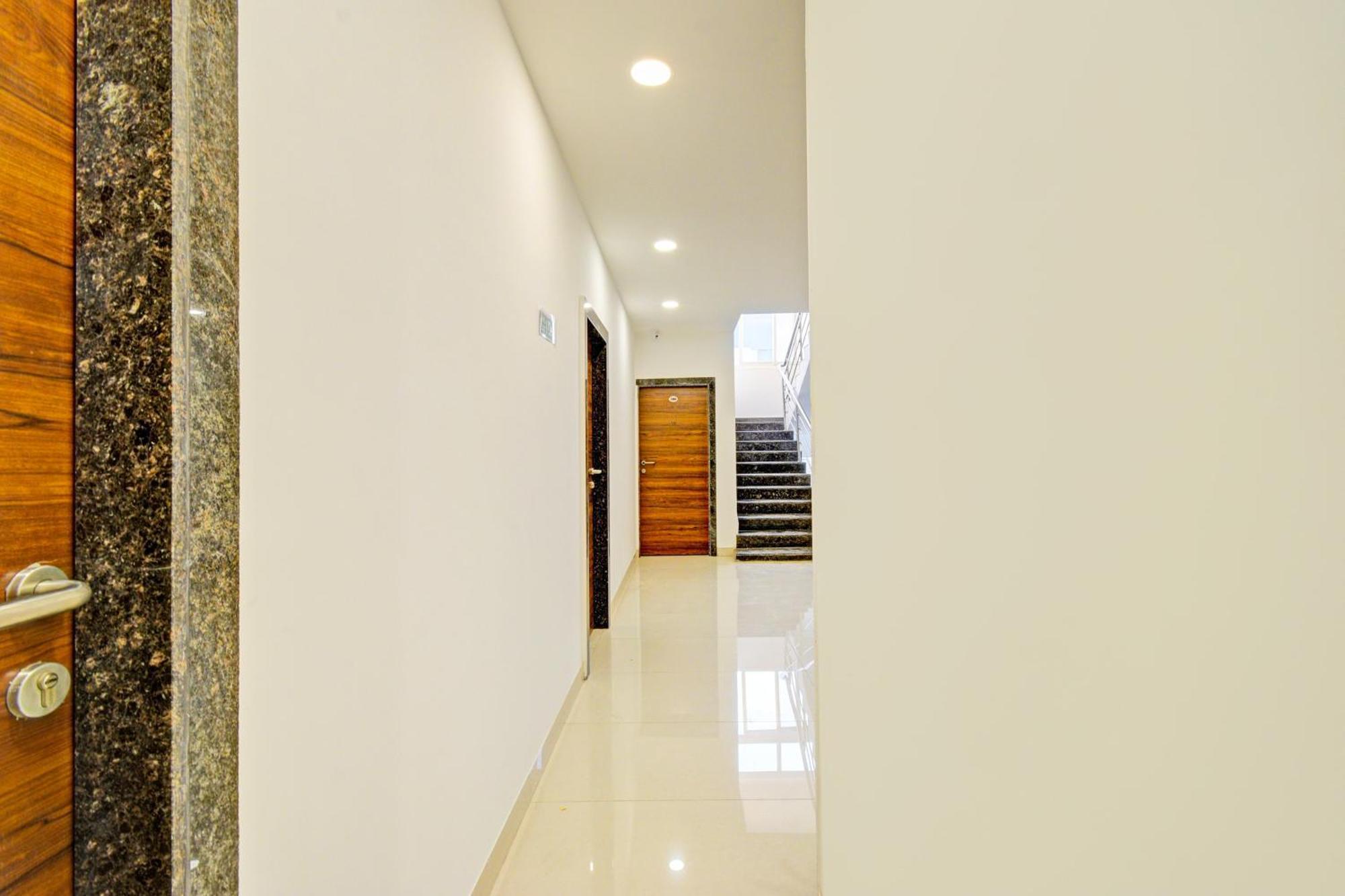 Super Townhouse Oak Suchitra Kompally Road Formerly Sun Moon Hotels Trimulgherry Extérieur photo
